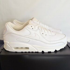 Nike Air Max 90 Leather Triple White size 10.5 CZ5594-100 2025 PRE-OWNED